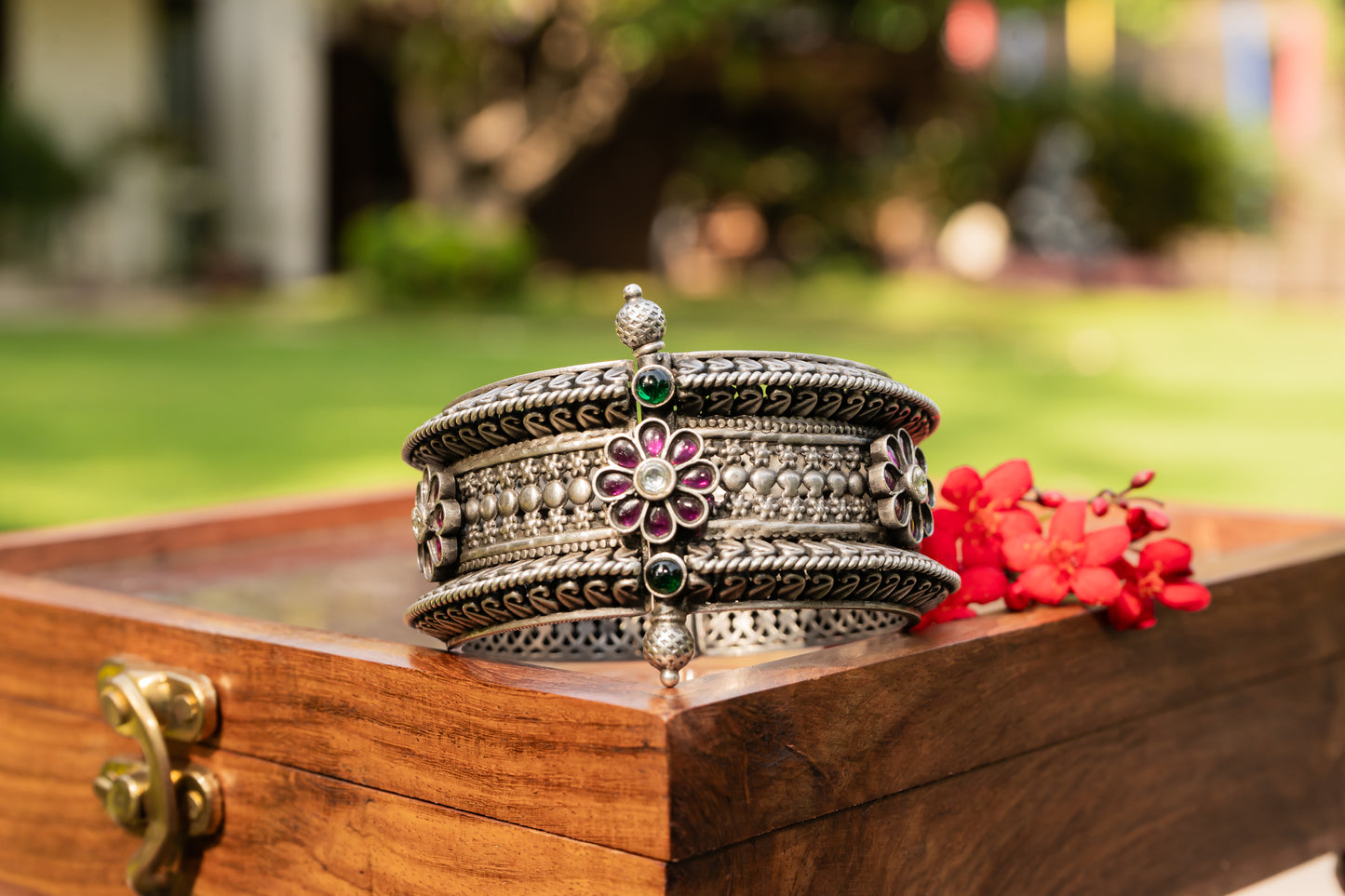 SILVER PHOOL MAHARANI KADA