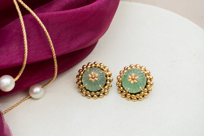 MINT GREEN IN A RAWA SETTING
