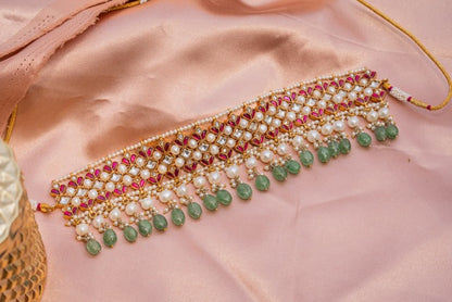 JADAU MOTI ON SILVER RED CHOKER