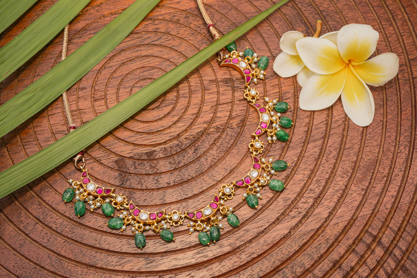 JADAU ON SILVER MULTICHAAND NECKLACE