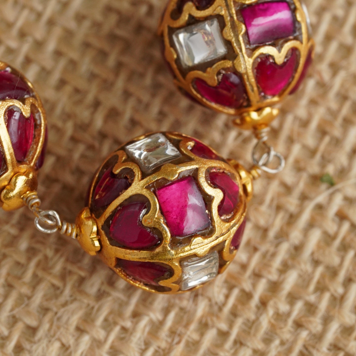 Red and White Gundu Mala