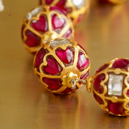 Red and White Gundu Mala