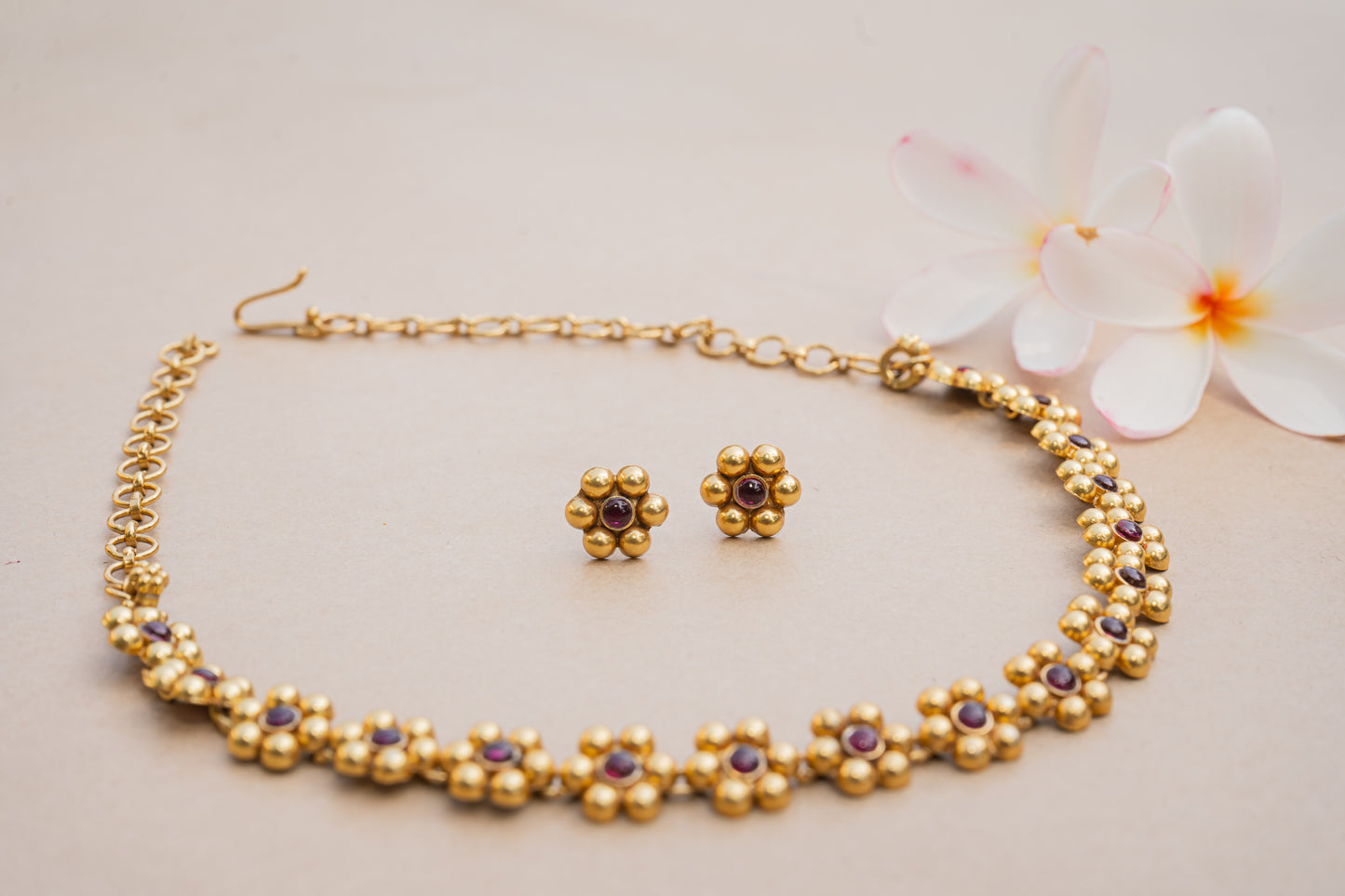 Multifloral konkani heritage chokar with natural red stones and earrings