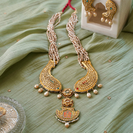 Meen Shrinathji Reversible Necklace fastened by fresh-water pearls