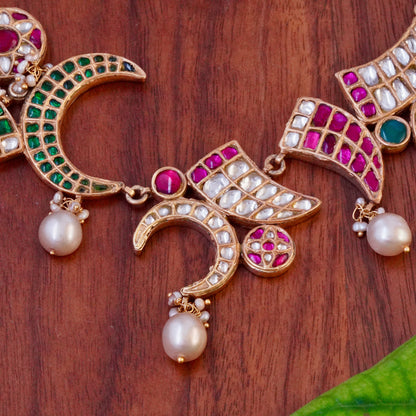 Rusk Moon Meen Necklace and earrings