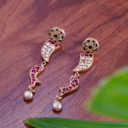 Rusk Moon Meen Necklace and earrings