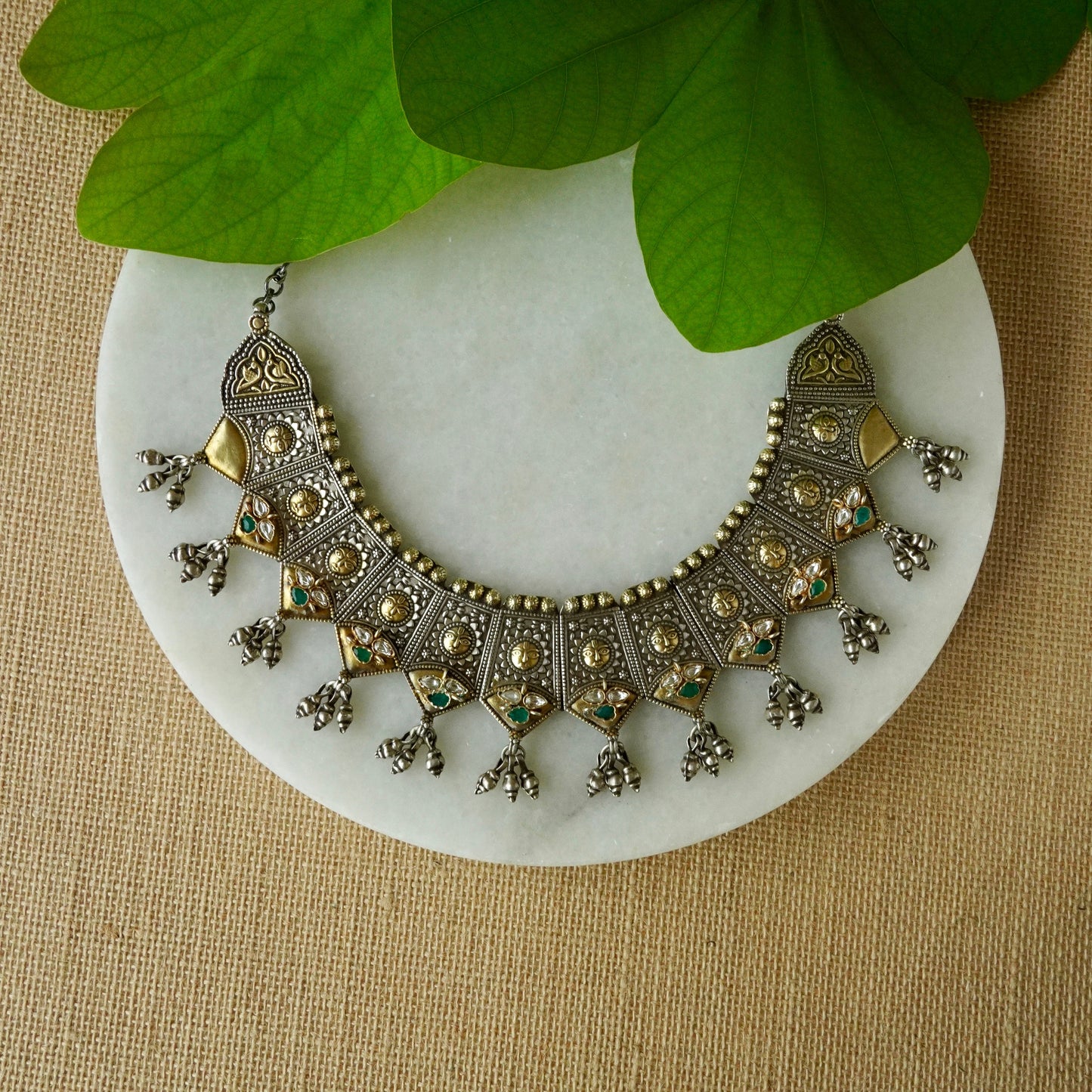 Toran - Stiff Necklace
