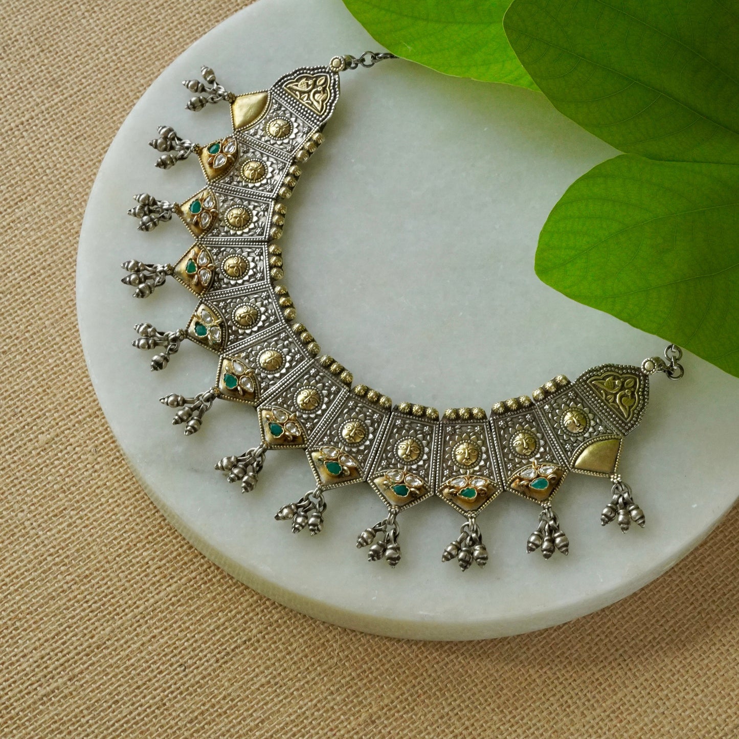 Toran - Stiff Necklace