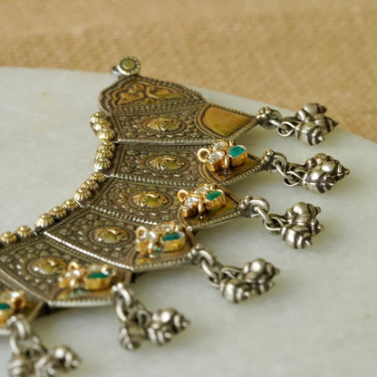 Toran - Stiff Necklace