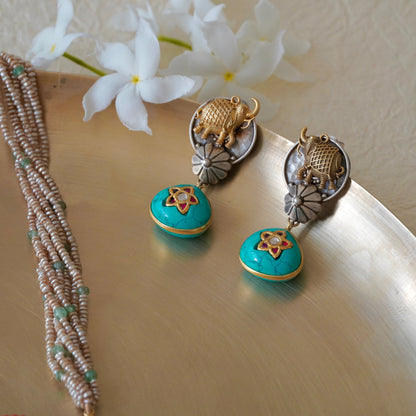Firoza gemstone on Amulate over a Nagada piece fastened in fresh-water precious pearls and earrings