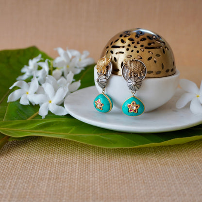 Firoza gemstone on Amulate over a Nagada piece fastened in fresh-water precious pearls and earrings